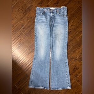 Women’s Levi’s Rib Cage Flare Jeans Size 32